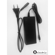Polnilec za električni skiro Xplore